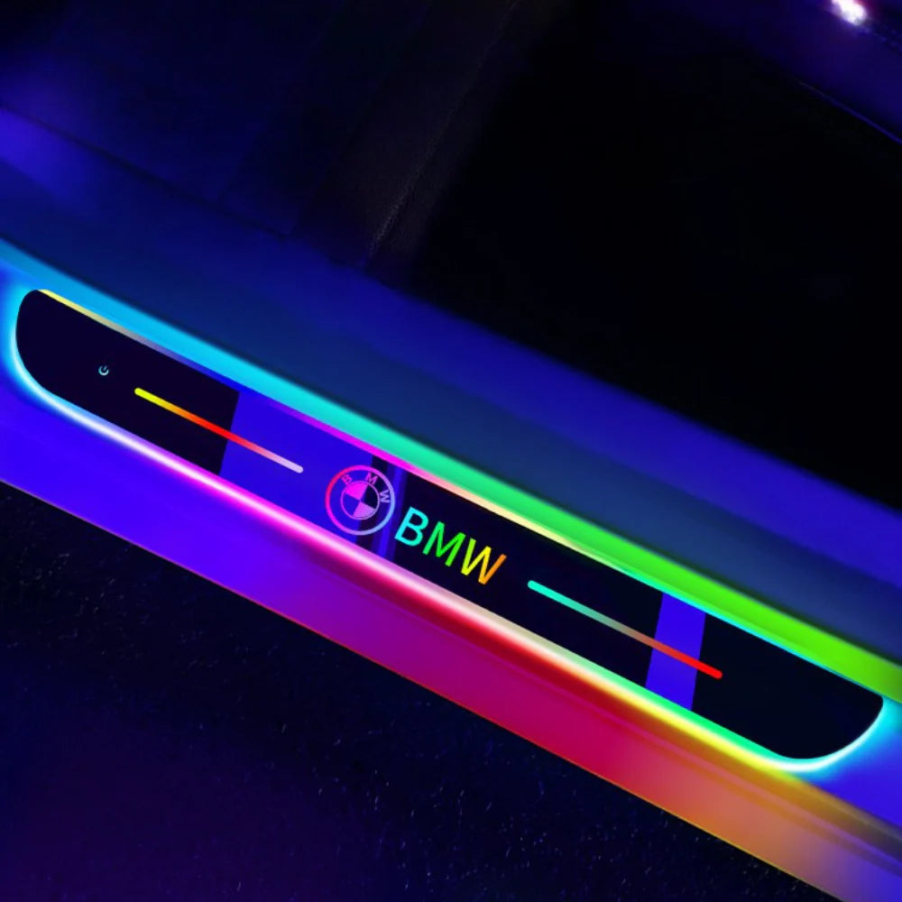 Pakkaus 2 LED-auton kynnyslevyä